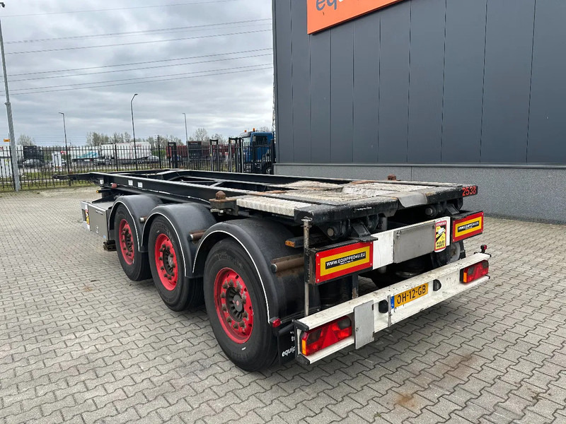 Van Hool 20FT Tipping-chassis, ADR (EX/II, EX/III, FL, AT, OX), SAF, 2 liftaxles, APK/ADR: 06-2026 - Container transporter/ Swap body semi-trailer: picture 4 Van Hool 20FT Tipping-chassis, ADR (EX/II, EX/III, FL, AT, OX), SAF, 2 liftaxles, APK/ADR: 06-2026 - Container transporter/ Swap body semi-trailer: picture 4