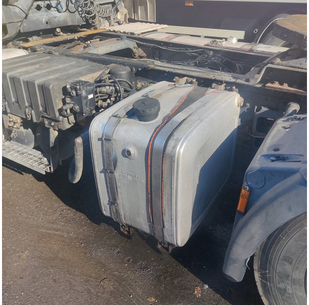 Tractor unit MAN TGA 18 430: picture 10