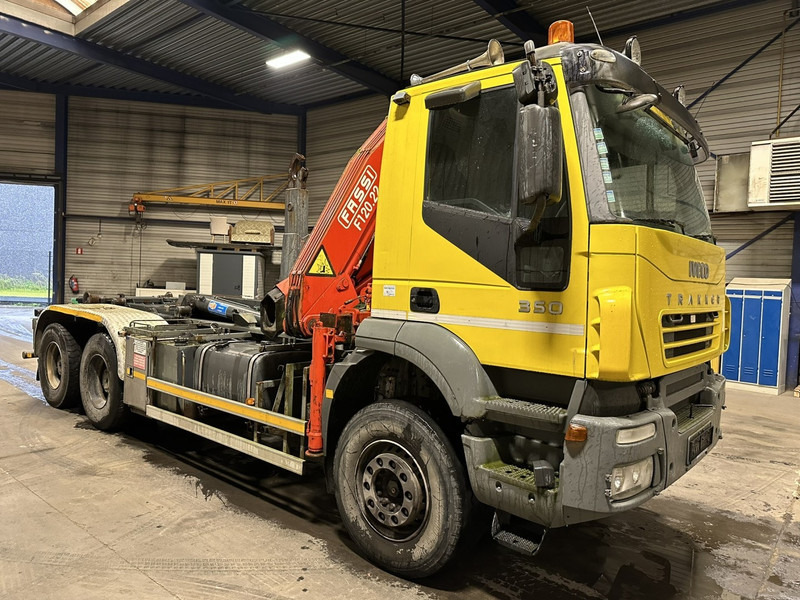 Hook lift truck, Crane truck Iveco TRAKKER 350 6x4 HOOKLIFT + CRANE FASSI F120.22 (5/6 F) - *342.000km* - STEEL SPRING / BIG AXLES - AS TRONIC AUTOMATIC GEARBOX: picture 7