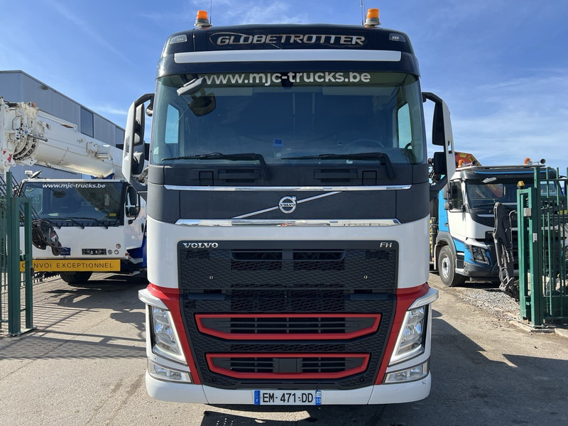 Volvo FH 540 SPOILERS + SIDESKIRTS - RETARDER - I-SHIFT - I-PARKCOOL - FRIGO - *715.000KM* - Tractor unit: picture 2 Volvo FH 540 SPOILERS + SIDESKIRTS - RETARDER - I-SHIFT - I-PARKCOOL - FRIGO - *715.000KM* - Tractor unit: picture 2