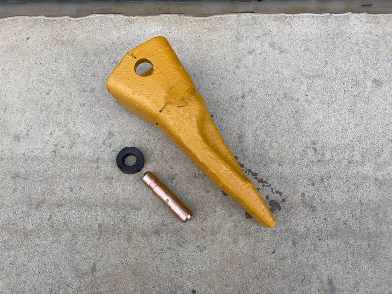 Cat 120H / 120M / 140H / 140M / 160H / 160M Ripper Ti - Attachment for Construction machinery: picture 1 Cat 120H / 120M / 140H / 140M / 160H / 160M Ripper Ti - Attachment for Construction machinery: picture 1