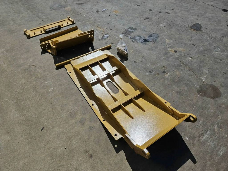Cat 140M - Attachment for Construction machinery: picture 2 Cat 140M - Attachment for Construction machinery: picture 2