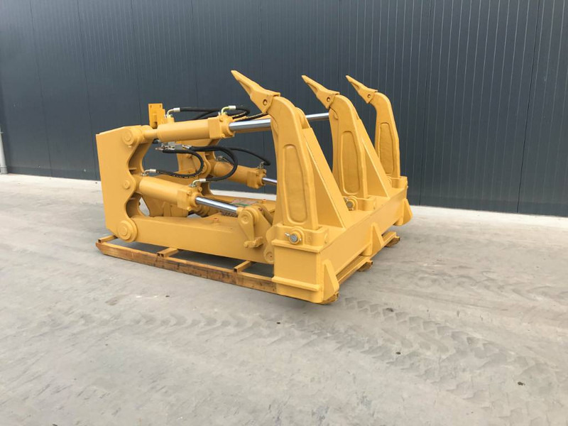 Cat D7H - Attachment for Construction machinery: picture 2 Cat D7H - Attachment for Construction machinery: picture 2