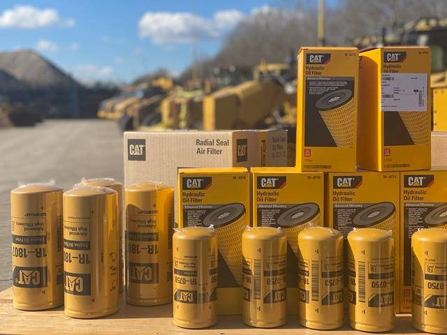 Cat Large - After 1000 Working Hours - Attachment for Construction machinery: picture 1 Cat Large - After 1000 Working Hours - Attachment for Construction machinery: picture 1