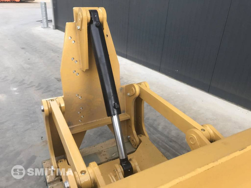 Cat 120M2 - Blade for Construction machinery: picture 4 Cat 120M2 - Blade for Construction machinery: picture 4