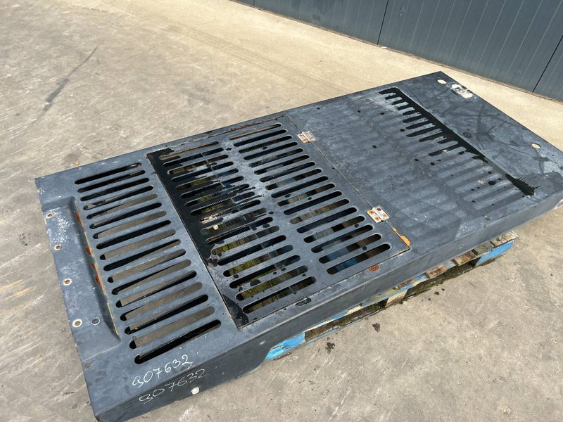 Cat 313E / M315F / 320F / 323E / 325F / 329E/ 330F / - Cab and interior for Construction machinery: picture 4 Cat 313E / M315F / 320F / 323E / 325F / 329E/ 330F / - Cab and interior for Construction machinery: picture 4