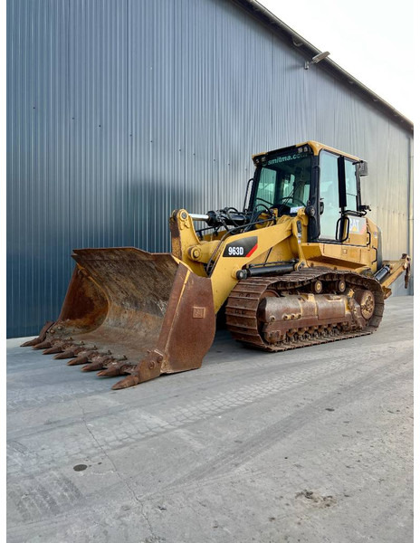 Crawler loader Cat 963D: picture 1
