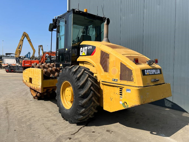 Cat CP76 - Roller: picture 3 Cat CP76 - Roller: picture 3