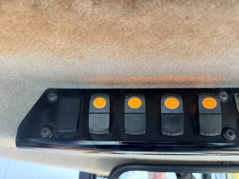 Cat D6N XL - Foldable Blade - Bulldozer: picture 4 Cat D6N XL - Foldable Blade - Bulldozer: picture 4