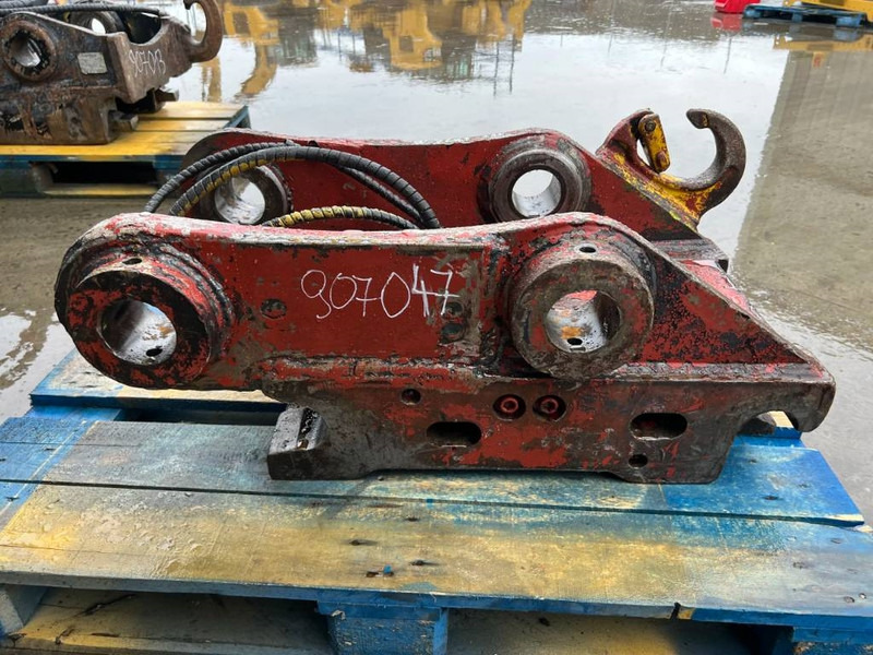 Engcon S70 - 323D - Quick coupler for Construction machinery: picture 4 Engcon S70 - 323D - Quick coupler for Construction machinery: picture 4