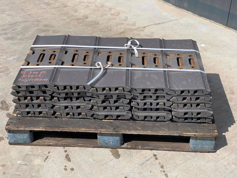 Hitachi EX270 / EX300 / EX310 Shoes/Pads - Frame/ Chassis for Construction machinery: picture 4 Hitachi EX270 / EX300 / EX310 Shoes/Pads - Frame/ Chassis for Construction machinery: picture 4