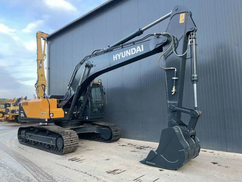 Hyundai R215L - Crawler excavator: picture 3 Hyundai R215L - Crawler excavator: picture 3