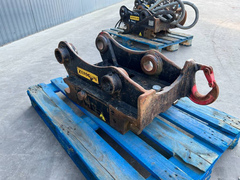 OilQuick OQ65 - 311F / 313F / 315F - Quick coupler for Construction machinery: picture 3 OilQuick OQ65 - 311F / 313F / 315F - Quick coupler for Construction machinery: picture 3