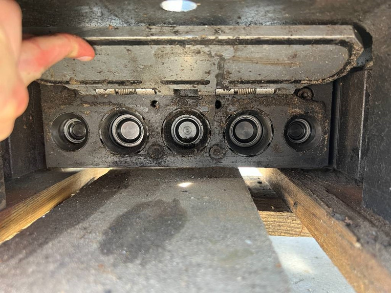 Quick coupler for Construction machinery OilQuick OQ65 - M314F / M316F / M318F: picture 15