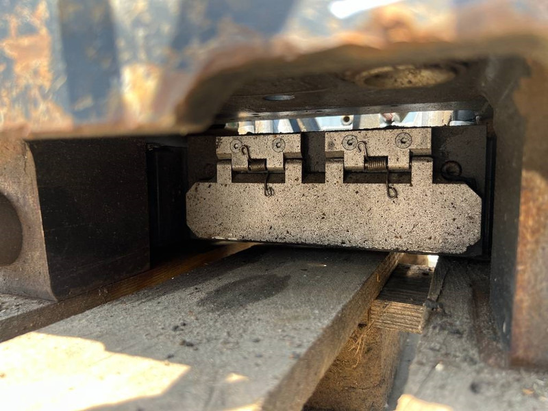 Quick coupler for Construction machinery OilQuick OQ65 - M314F / M316F / M318F: picture 14