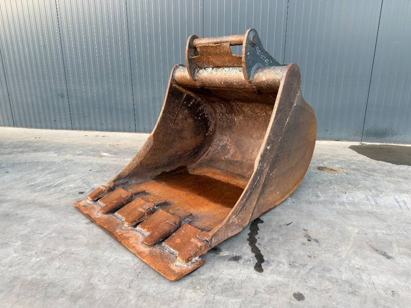 OilQuick OQ70/55 - 1200mm - Bucket for Construction machinery: picture 1 OilQuick OQ70/55 - 1200mm - Bucket for Construction machinery: picture 1