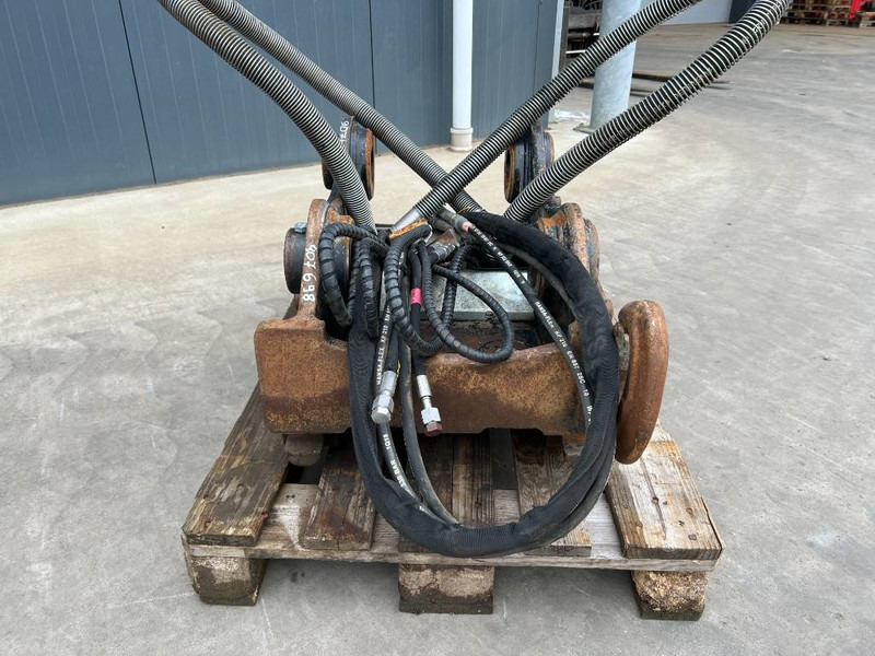 OilQuick OQ70/55 - Quick coupler for Construction machinery: picture 2 OilQuick OQ70/55 - Quick coupler for Construction machinery: picture 2