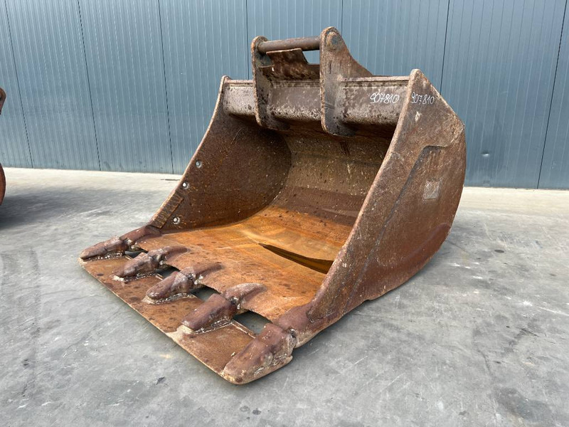 OilQuick OQ80 - Bucket for Construction machinery: picture 1 OilQuick OQ80 - Bucket for Construction machinery: picture 1