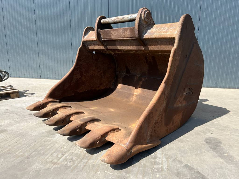 OilQuick OQ90 - Bucket for Construction machinery: picture 1 OilQuick OQ90 - Bucket for Construction machinery: picture 1