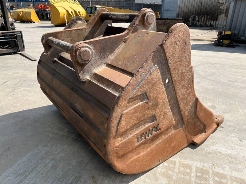 OilQuick OQ90 - Bucket for Construction machinery: picture 4 OilQuick OQ90 - Bucket for Construction machinery: picture 4