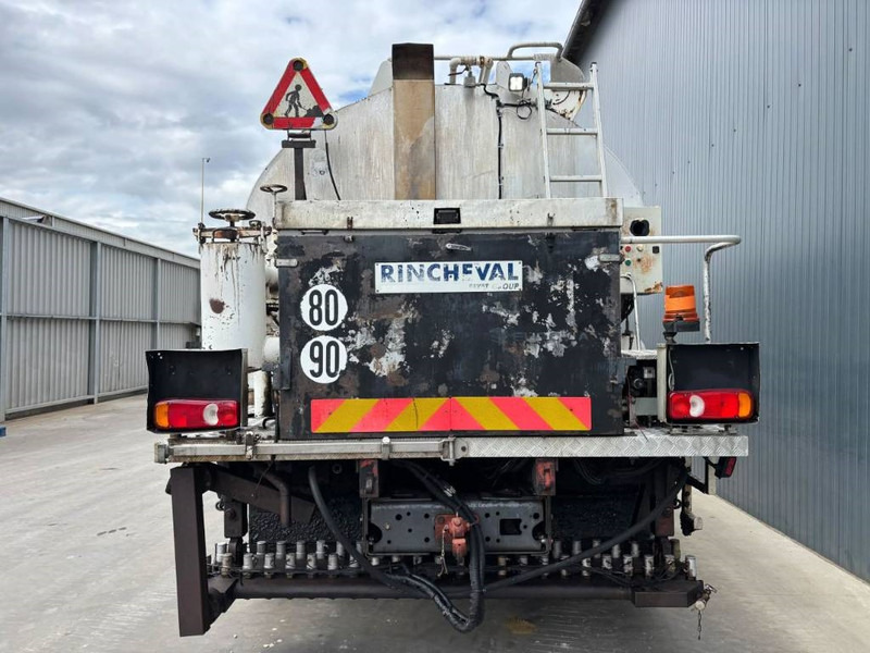 Asphalt distributor for transportation of bitumen Renault Rincheval - 9.000 Liter: picture 8 Asphalt distributor for transportation of bitumen Renault Rincheval - 9.000 Liter: picture 8