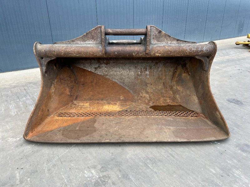 SMP S70 - Bucket for Construction machinery: picture 2 SMP S70 - Bucket for Construction machinery: picture 2