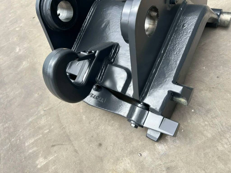 Smitma CW30 - M314F / M316F / M318F - Quick coupler for Construction machinery: picture 5 Smitma CW30 - M314F / M316F / M318F - Quick coupler for Construction machinery: picture 5