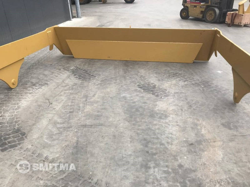 Volvo A30F - Tail lift for Construction machinery: picture 3 Volvo A30F - Tail lift for Construction machinery: picture 3