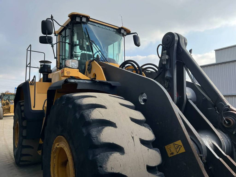 Wheel loader Volvo L220H: picture 19