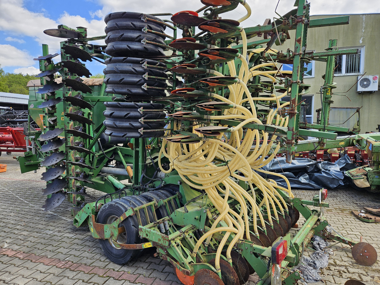 Amazone Cirrus 6001 Super - Combine seed drill: picture 4 Amazone Cirrus 6001 Super - Combine seed drill: picture 4