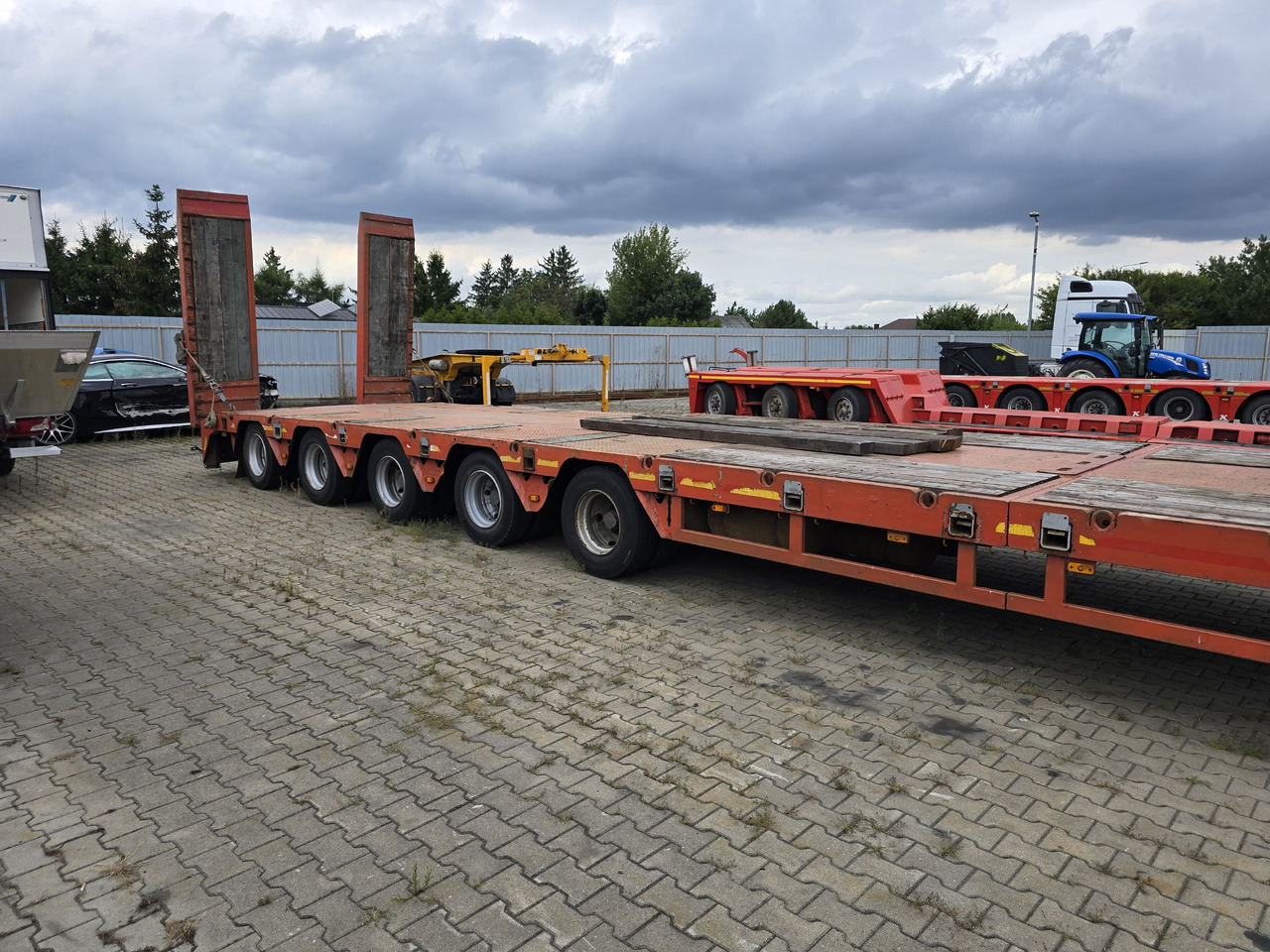 ArtTrailer LIDER ART-01 - Low loader semi-trailer: picture 4 ArtTrailer LIDER ART-01 - Low loader semi-trailer: picture 4