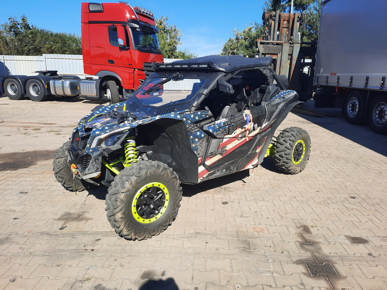 CAN-AM Maverick X3 XDS z homologacją - Side-by-side/ ATV: picture 3 CAN-AM Maverick X3 XDS z homologacją - Side-by-side/ ATV: picture 3