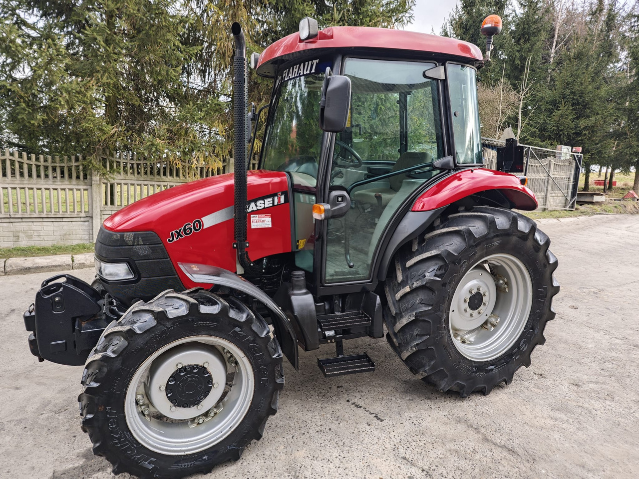 Ciągnik JX 60 - Farm tractor: picture 4 Ciągnik JX 60 - Farm tractor: picture 4