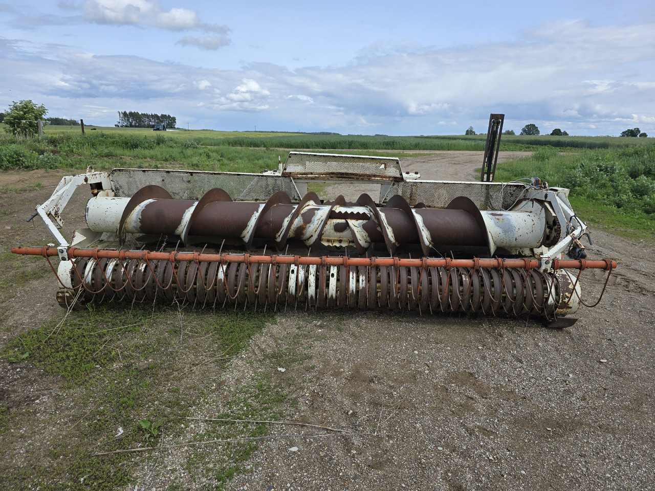 IDASS UNIVERSEL RG-4,17 (RC-4,17) - Forage harvester attachment: picture 4 IDASS UNIVERSEL RG-4,17 (RC-4,17) - Forage harvester attachment: picture 4
