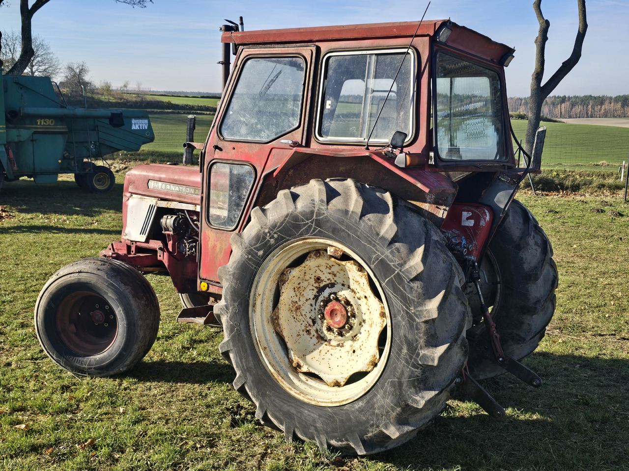 INTERNATIONAL 574 - Farm tractor: picture 4 INTERNATIONAL 574 - Farm tractor: picture 4