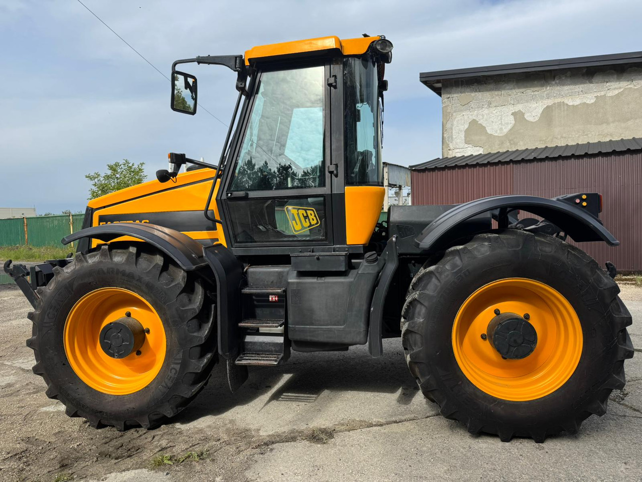 JCB FASTRAC 2140 - Farm tractor: picture 4 JCB FASTRAC 2140 - Farm tractor: picture 4