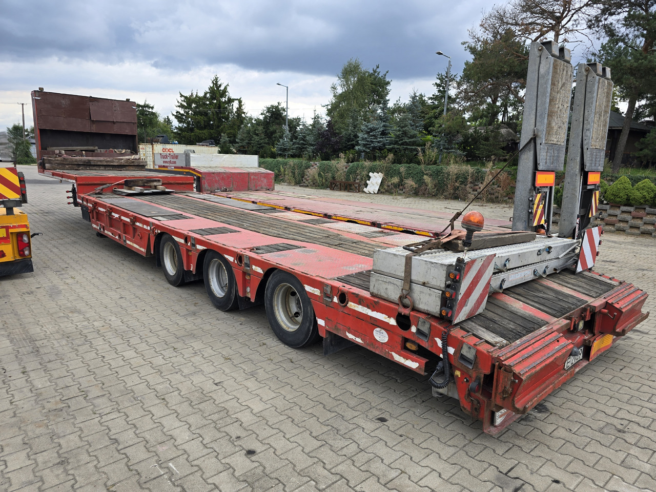 KASSBOHRER LB3E - Low loader semi-trailer: picture 1 KASSBOHRER LB3E - Low loader semi-trailer: picture 1