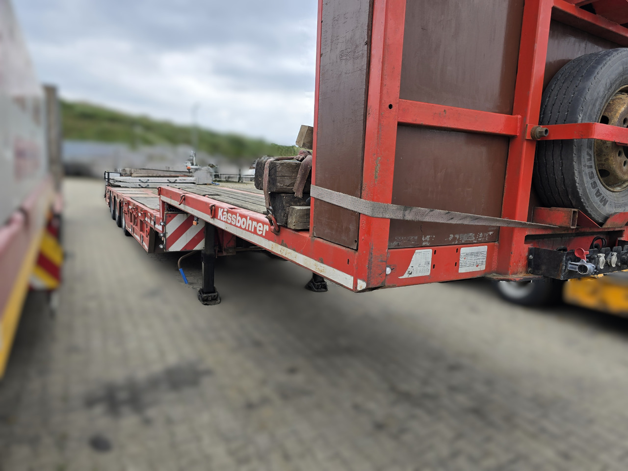 KASSBOHRER LB3E - Autotransporter semi-trailer: picture 5 KASSBOHRER LB3E - Autotransporter semi-trailer: picture 5