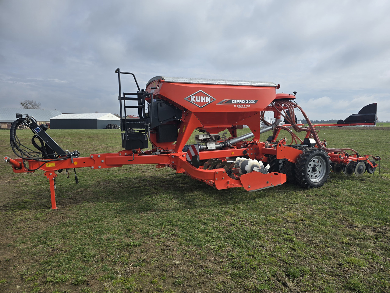 KUHN ESPRO 3000 VFB - Combine seed drill: picture 1 KUHN ESPRO 3000 VFB - Combine seed drill: picture 1