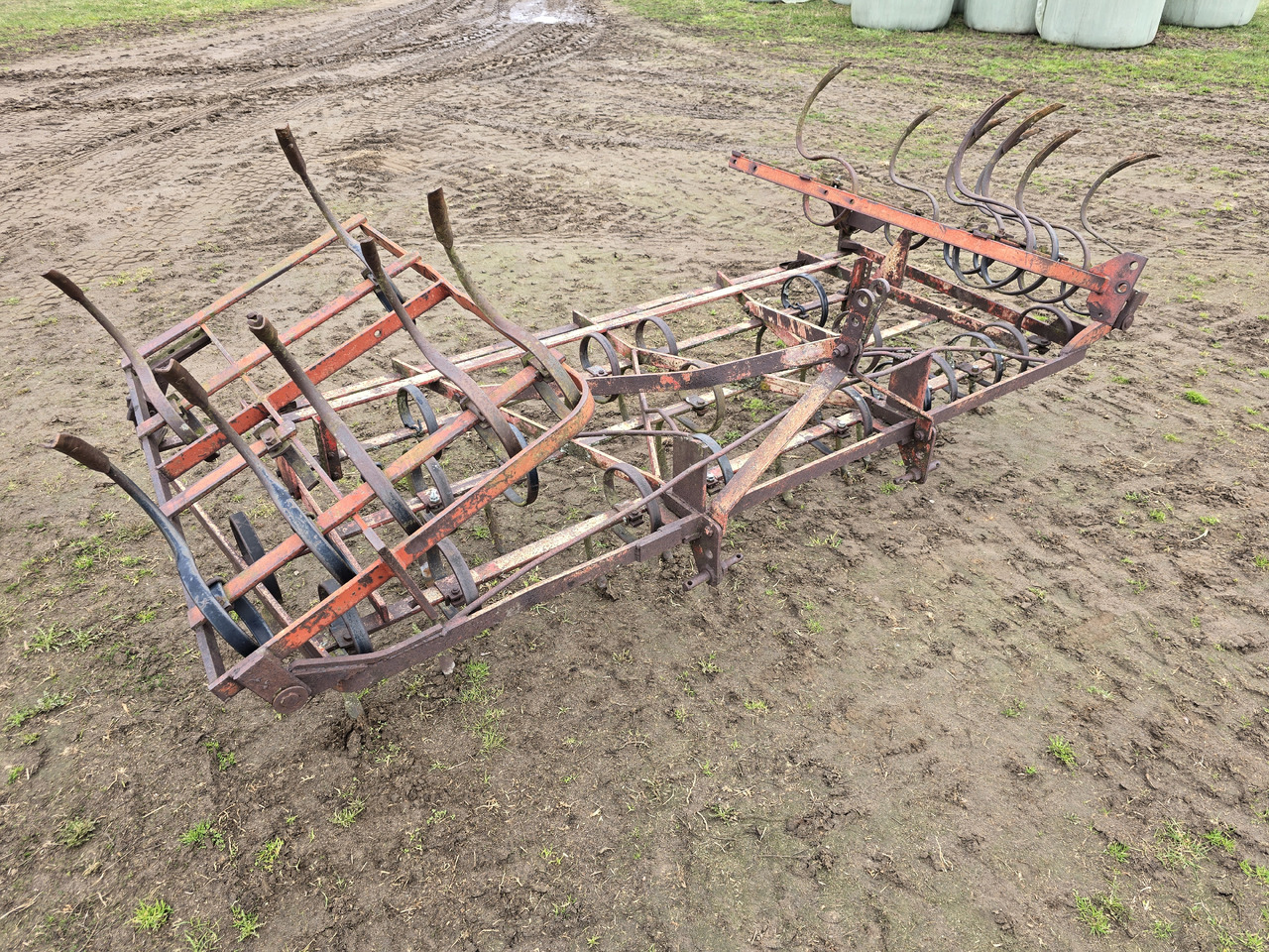 MASSEY-FERGUSON MASSEY-FERGUSON 4-25 - Cultivator: picture 2 MASSEY-FERGUSON MASSEY-FERGUSON 4-25 - Cultivator: picture 2