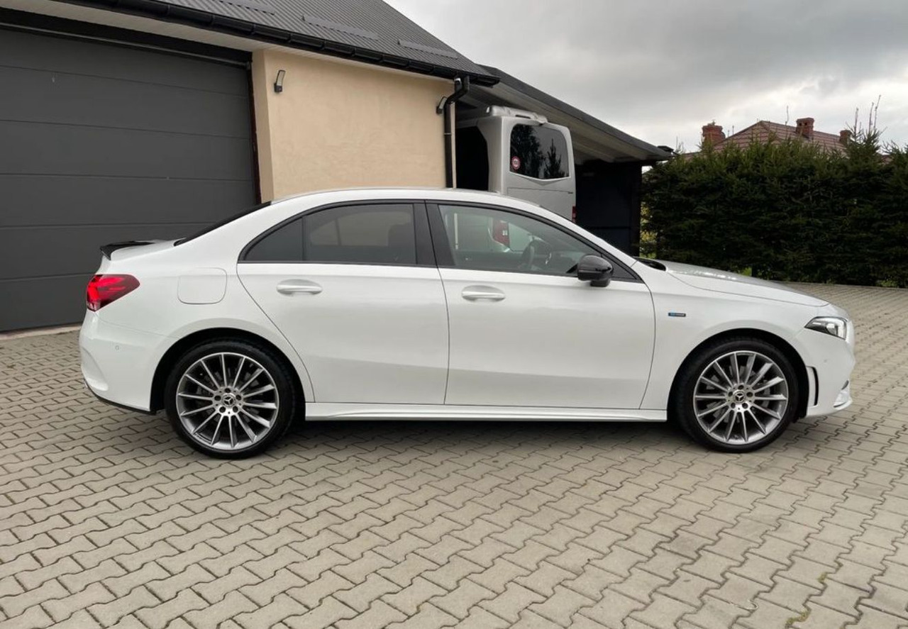 Mercedes A250e - Car: picture 4 Mercedes A250e - Car: picture 4