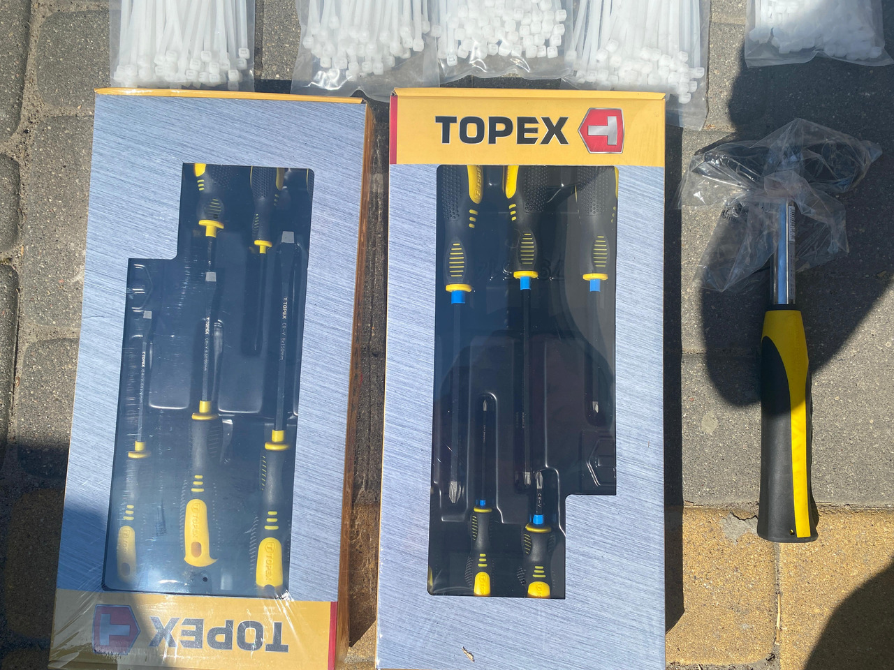 Neo Tools, Qtechnic narzedzia, klucze, opaski, młotek - Workshop equipment: picture 2 Neo Tools, Qtechnic narzedzia, klucze, opaski, młotek - Workshop equipment: picture 2