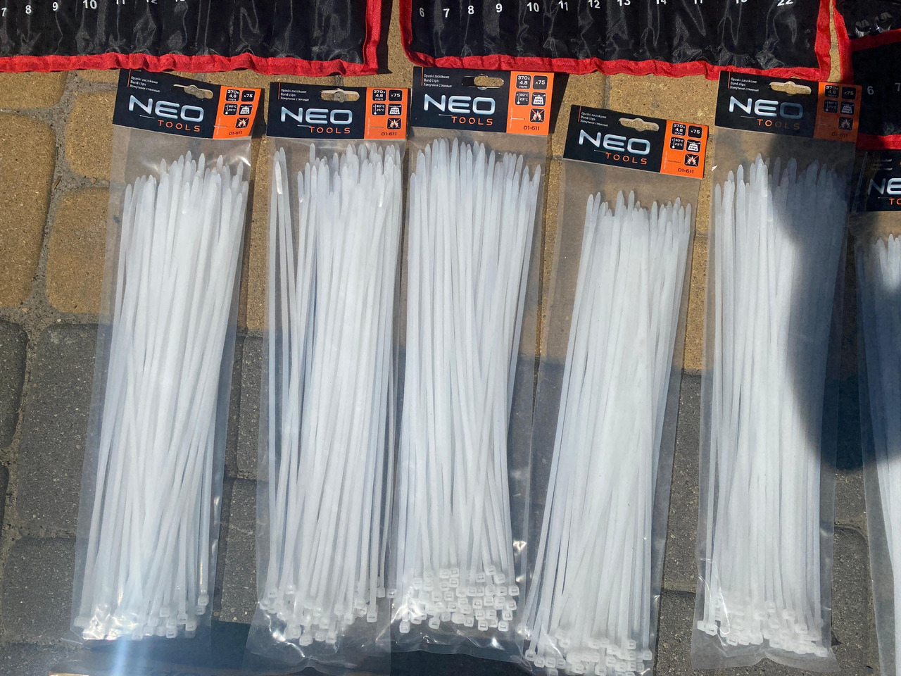 Neo Tools, Qtechnic narzedzia, klucze, opaski, młotek - Workshop equipment: picture 4 Neo Tools, Qtechnic narzedzia, klucze, opaski, młotek - Workshop equipment: picture 4