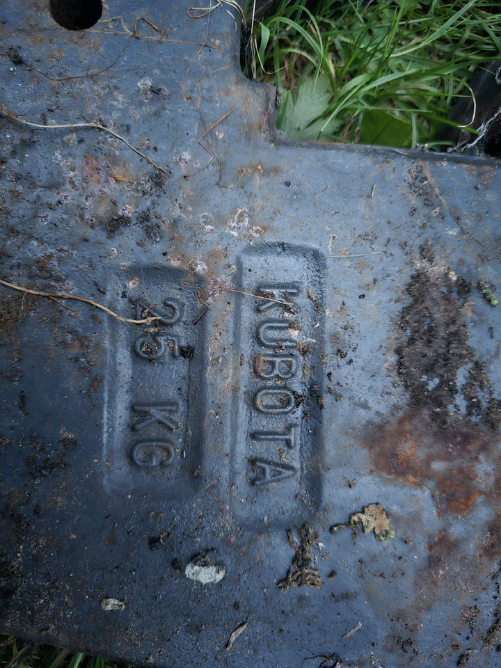 Obciążniki Kubota - Counterweight: picture 3 Obciążniki Kubota - Counterweight: picture 3