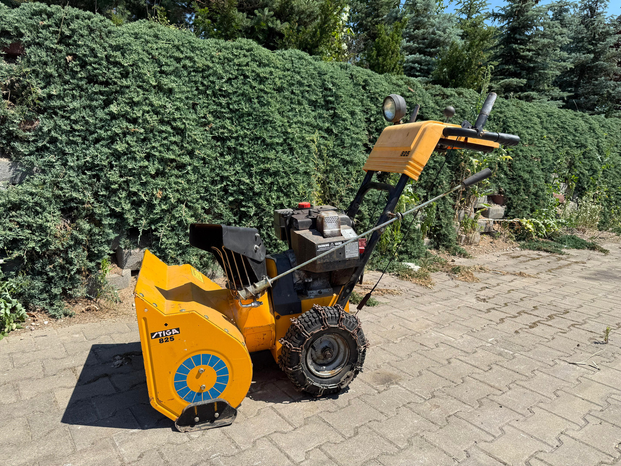 STIGA 825 - Snow blower: picture 1 STIGA 825 - Snow blower: picture 1