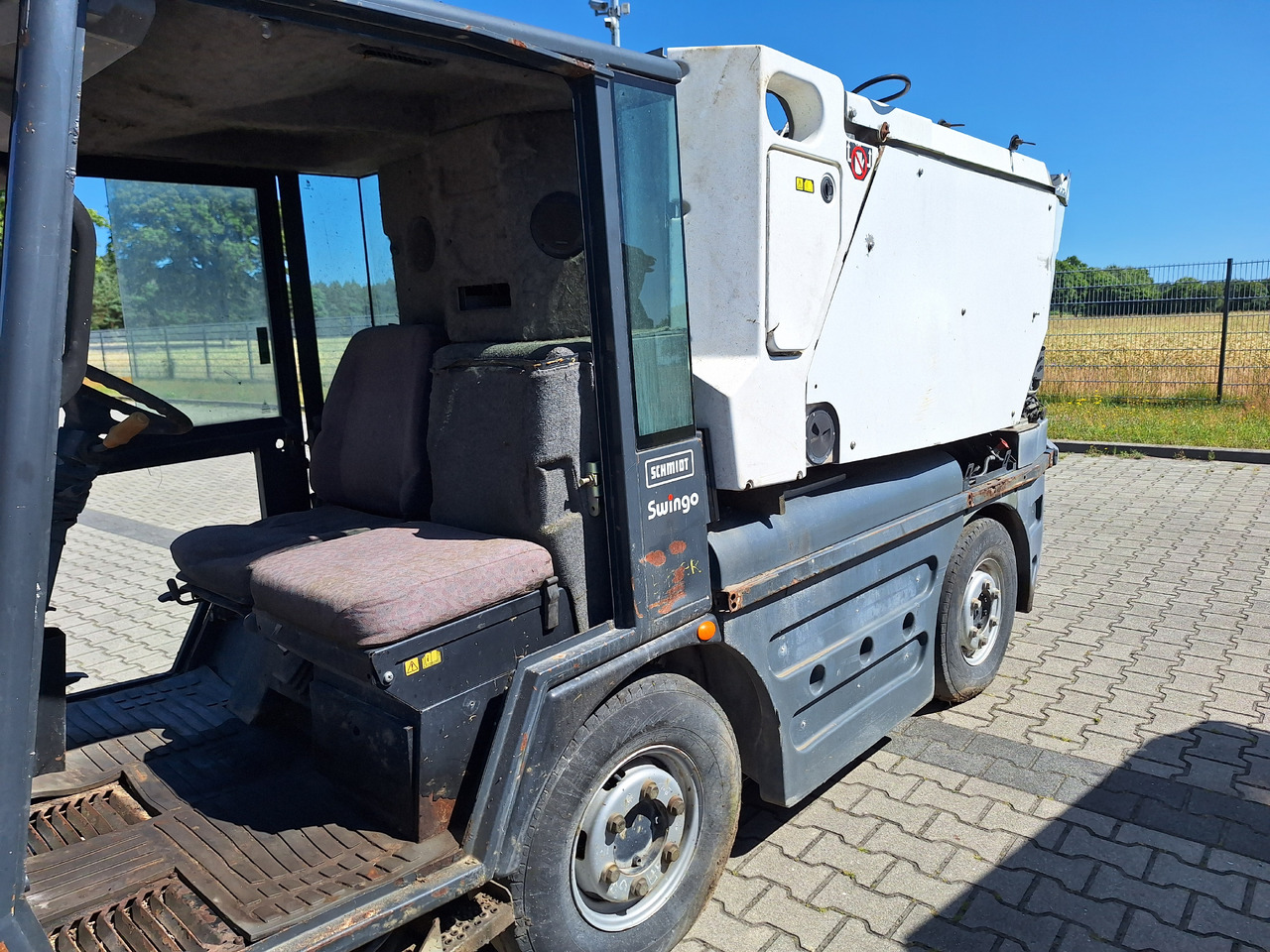 Schmidt Swingo - Road sweeper: picture 2 Schmidt Swingo - Road sweeper: picture 2