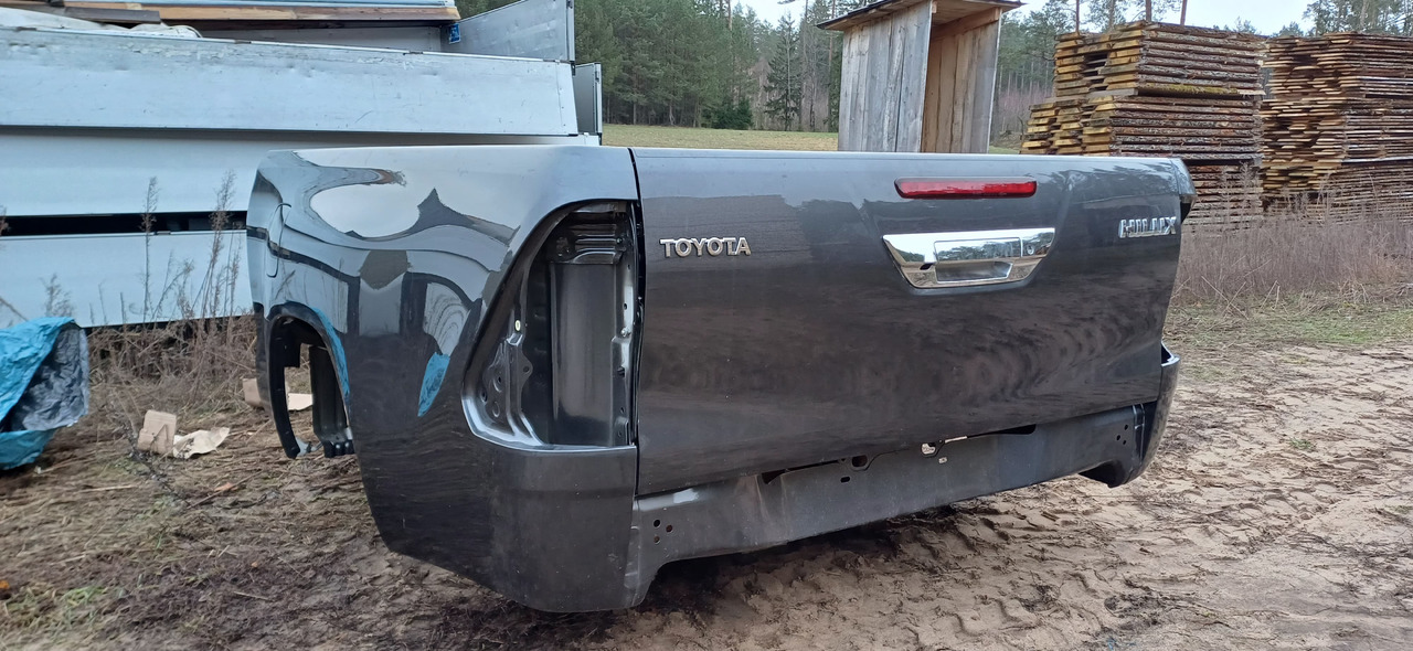 TOYOTA HILUX Extracab (2023 r.) NOWA paka skrzynia - Body and exterior for Car: picture 1 TOYOTA HILUX Extracab (2023 r.) NOWA paka skrzynia - Body and exterior for Car: picture 1