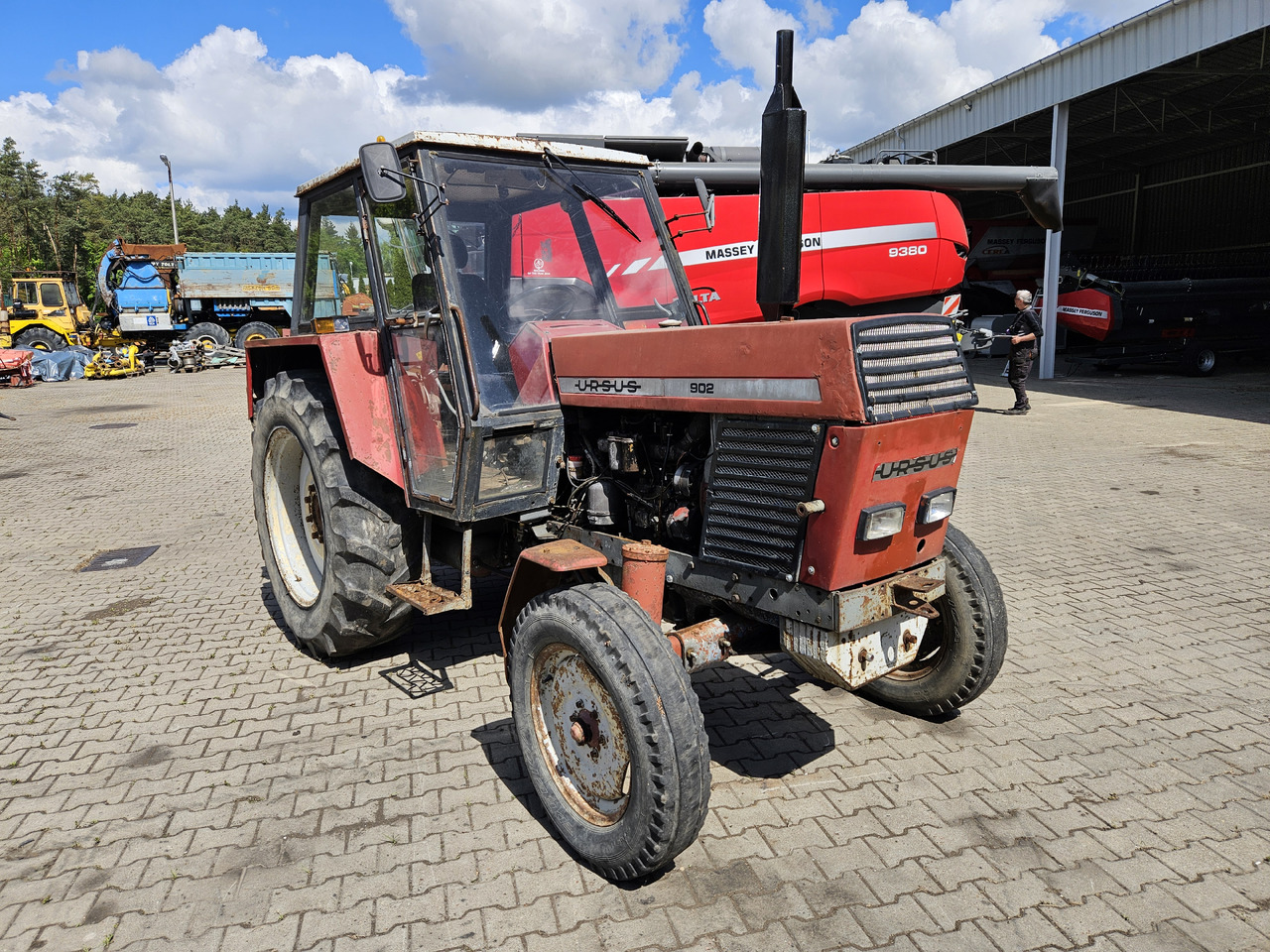 Ursus C-385 - Farm tractor: picture 1 Ursus C-385 - Farm tractor: picture 1
