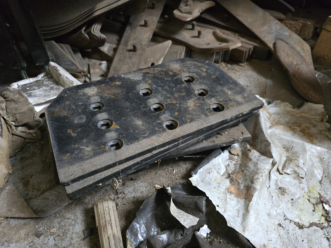 Kuhn VARI-MASTER 120 - Plow: picture 3 Kuhn VARI-MASTER 120 - Plow: picture 3