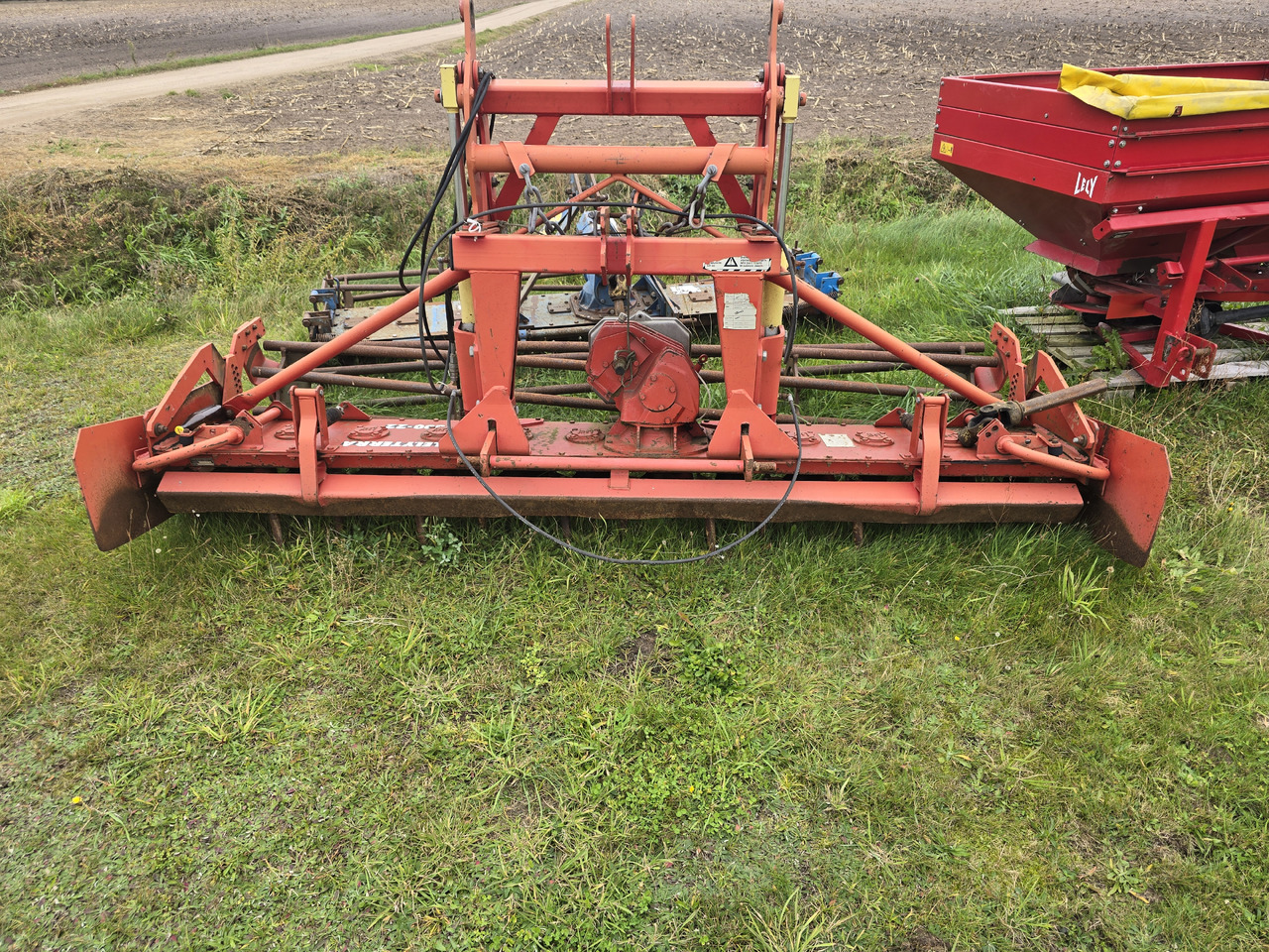 Lely Terra 300-22 - Harrow: picture 1 Lely Terra 300-22 - Harrow: picture 1
